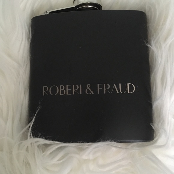 Roberi & Fraud flask - Picture 4 of 4